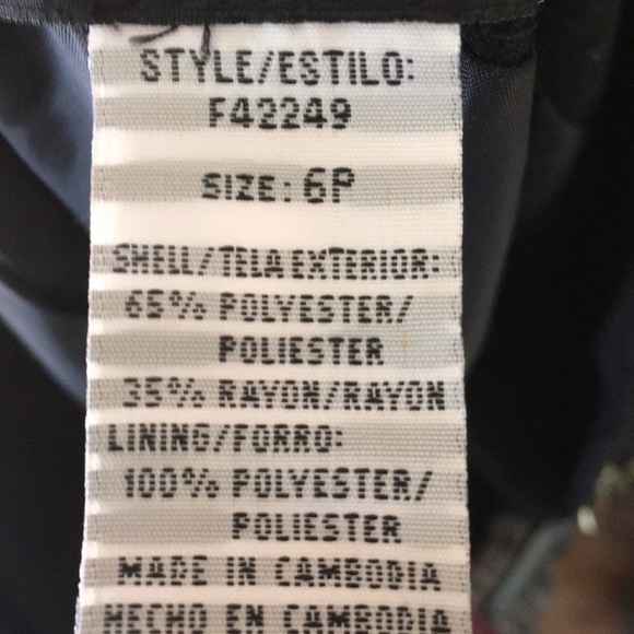 Wrap around skirt. - Picture 8 of 8